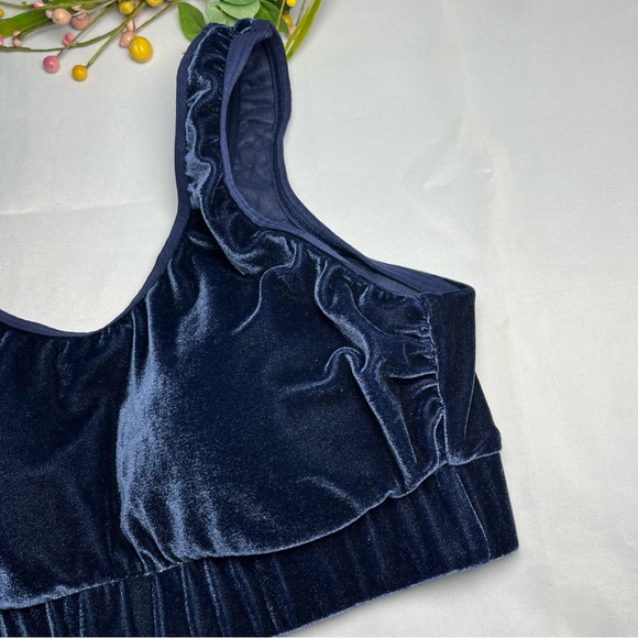 Torrid Lightly Lined Velour Scoop Bralette Size 0 - Picture 5 of 13